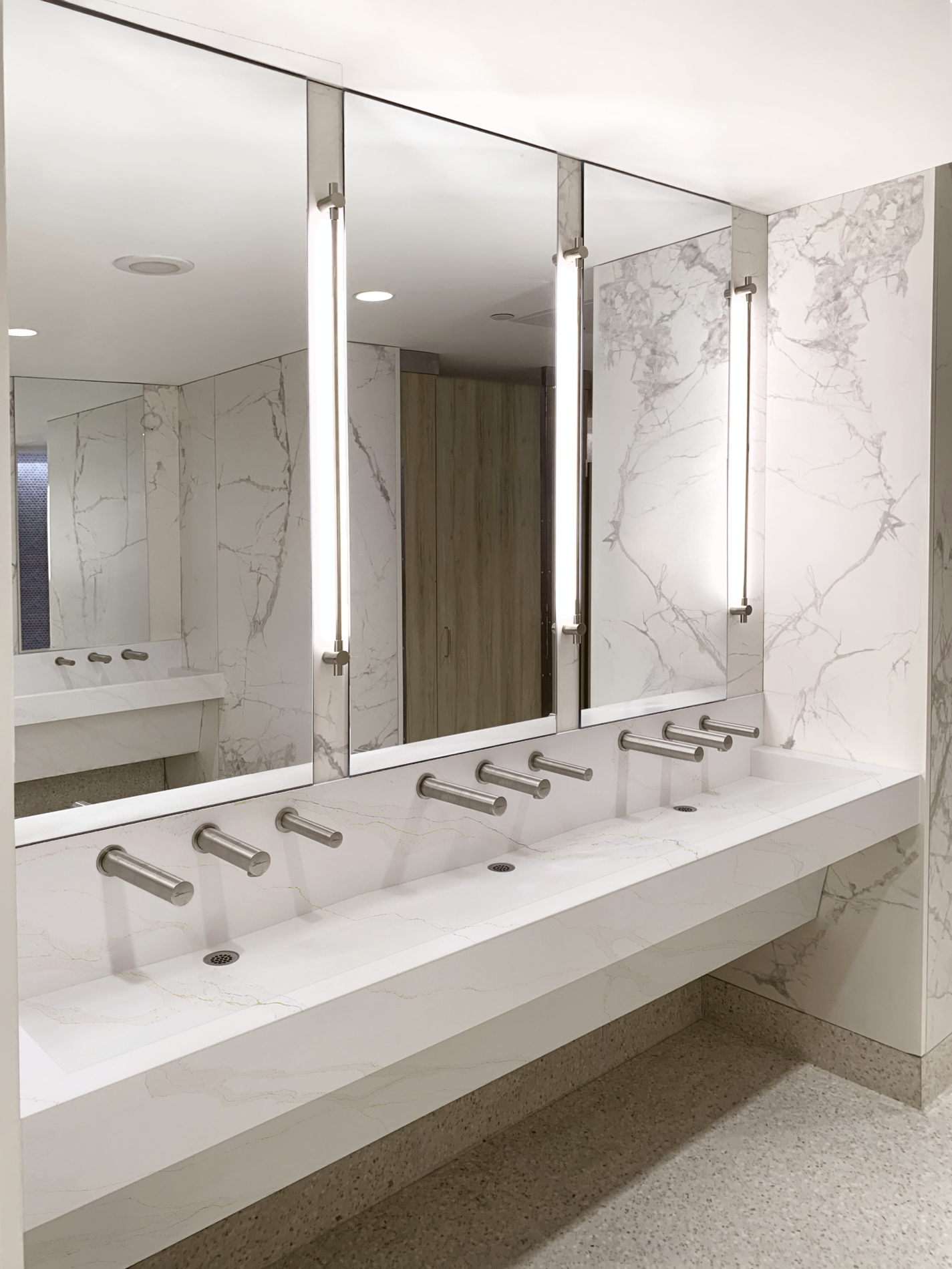 SkyDEK Quartz Trough Sink Module - Futrus® Solid Surface Solutions