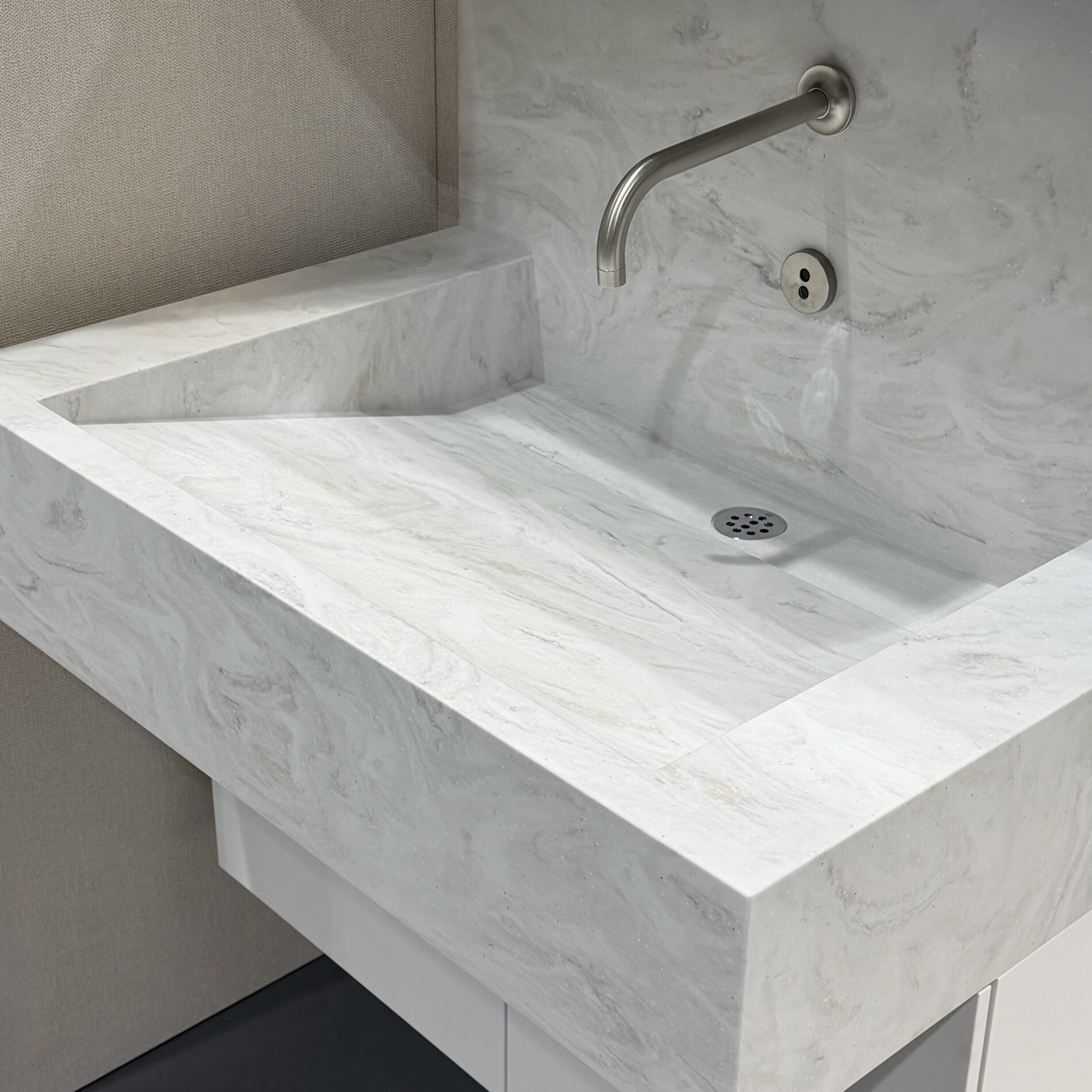 SkyDEK Trough Sink Module - Futrus® Solid Surface Solutions